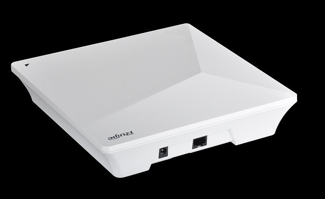 bílý router